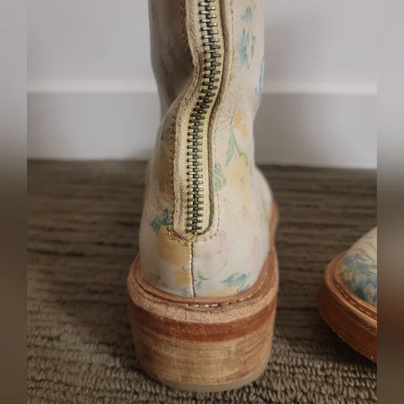 NWOB Free People Santa Fe Combat Boot in floral ecru - Picture 8 of 13